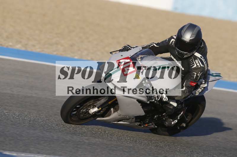 /Archiv-2024/02 29.01.-02.02.2024 Moto Center Thun Jerez/Gruppe gruen-green/414